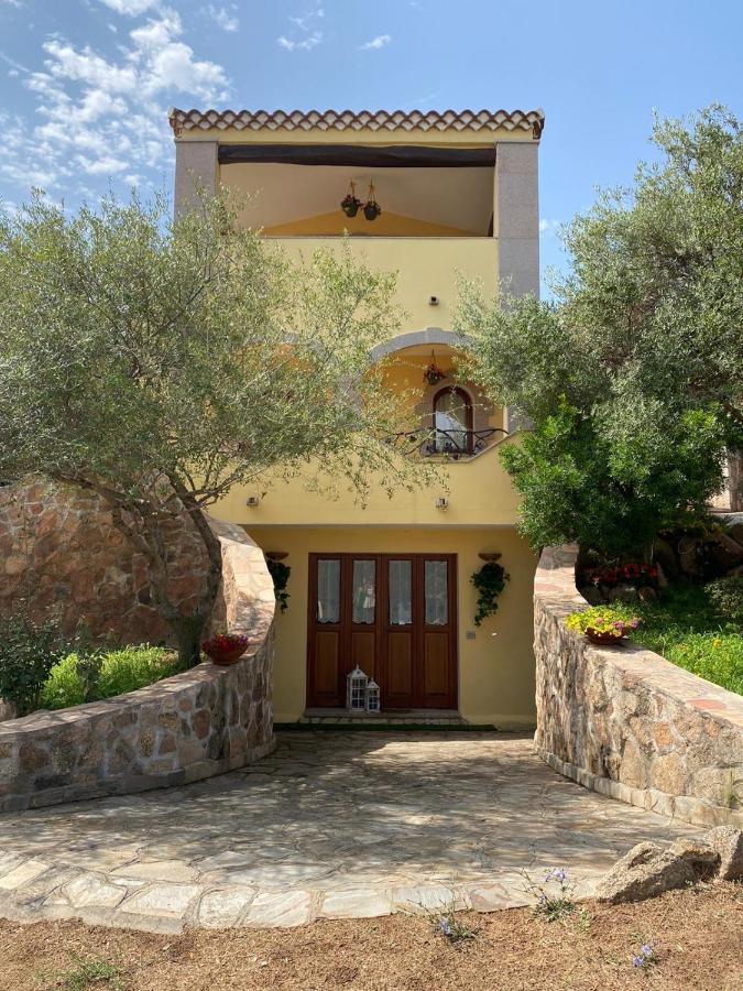 Case Vacanze Villa Rosita San Teodoro  Extérieur photo