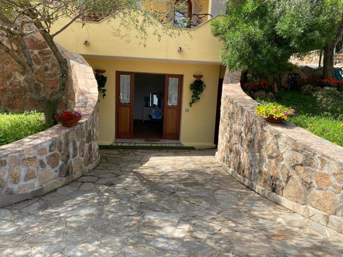 Case Vacanze Villa Rosita San Teodoro  Extérieur photo