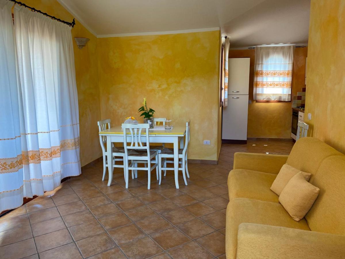Case Vacanze Villa Rosita San Teodoro  Extérieur photo