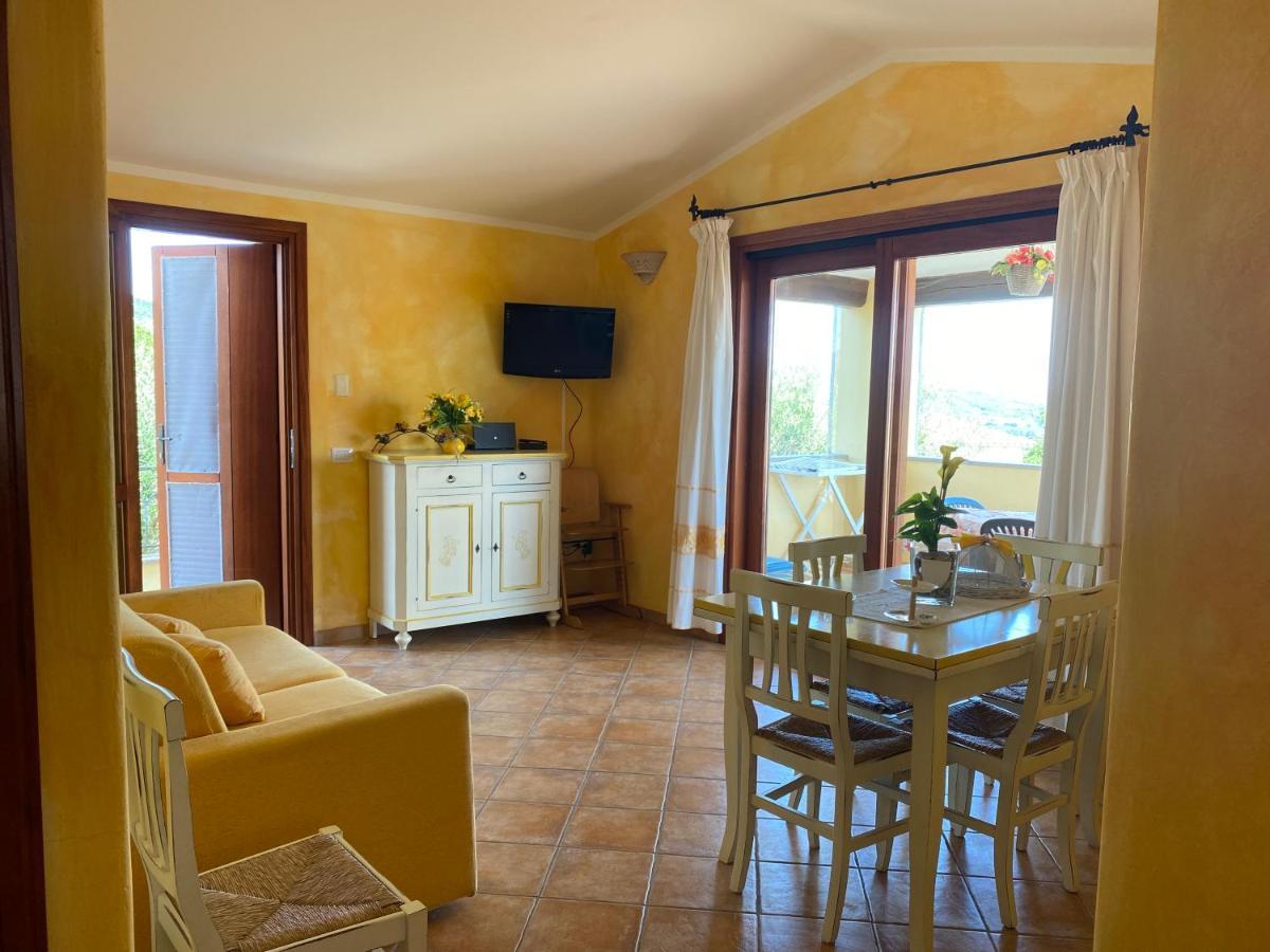 Case Vacanze Villa Rosita San Teodoro  Extérieur photo