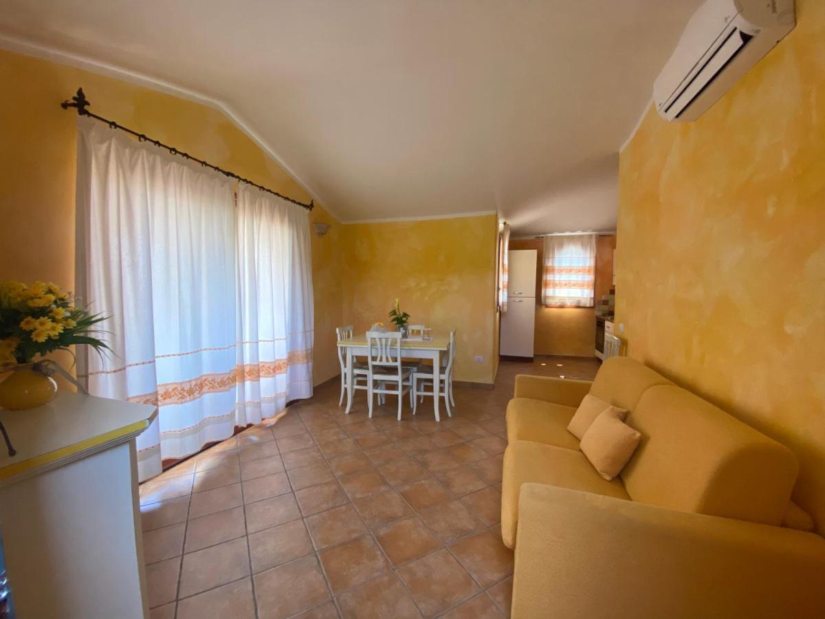 Case Vacanze Villa Rosita San Teodoro  Extérieur photo