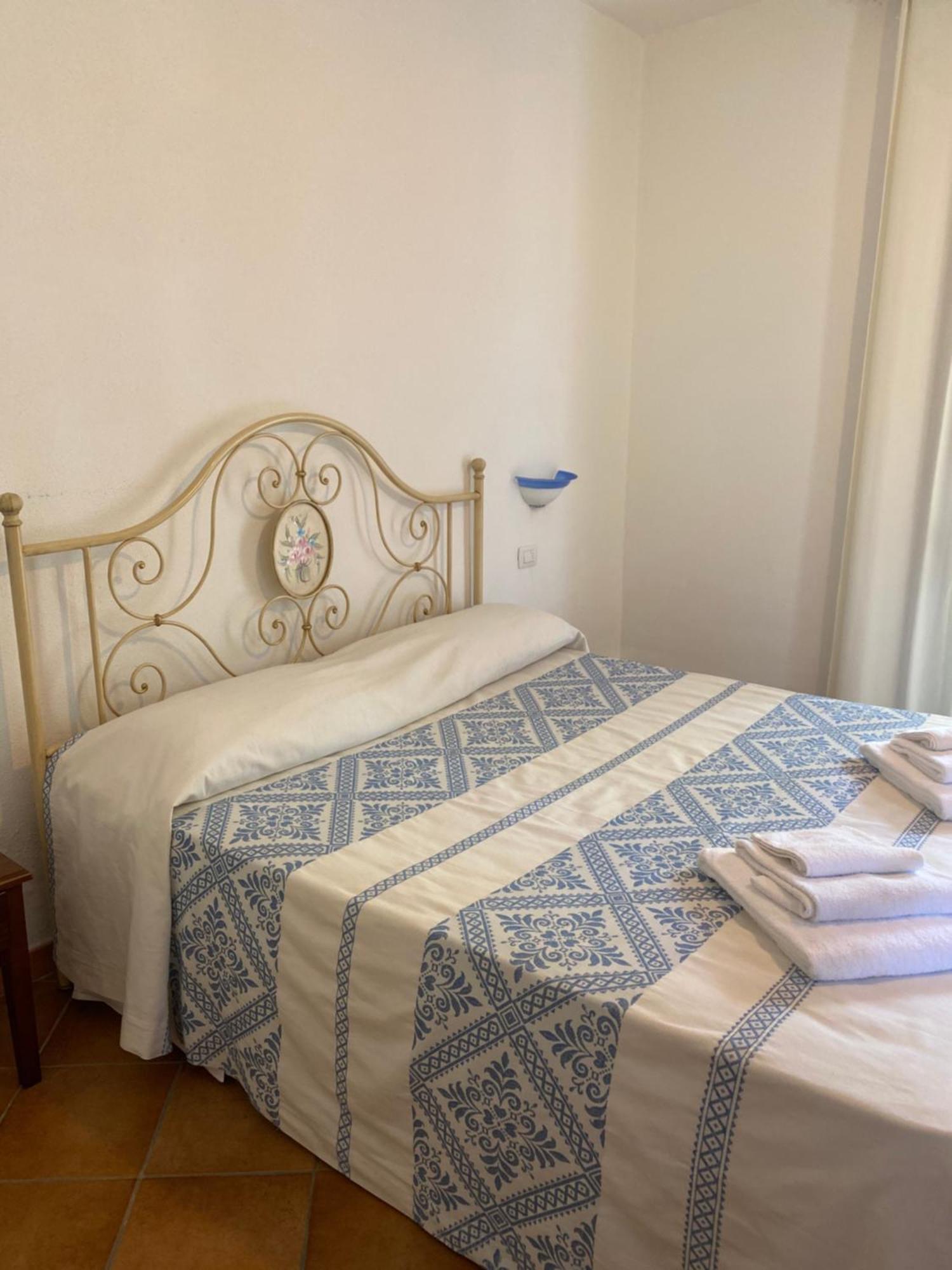 Case Vacanze Villa Rosita San Teodoro  Extérieur photo