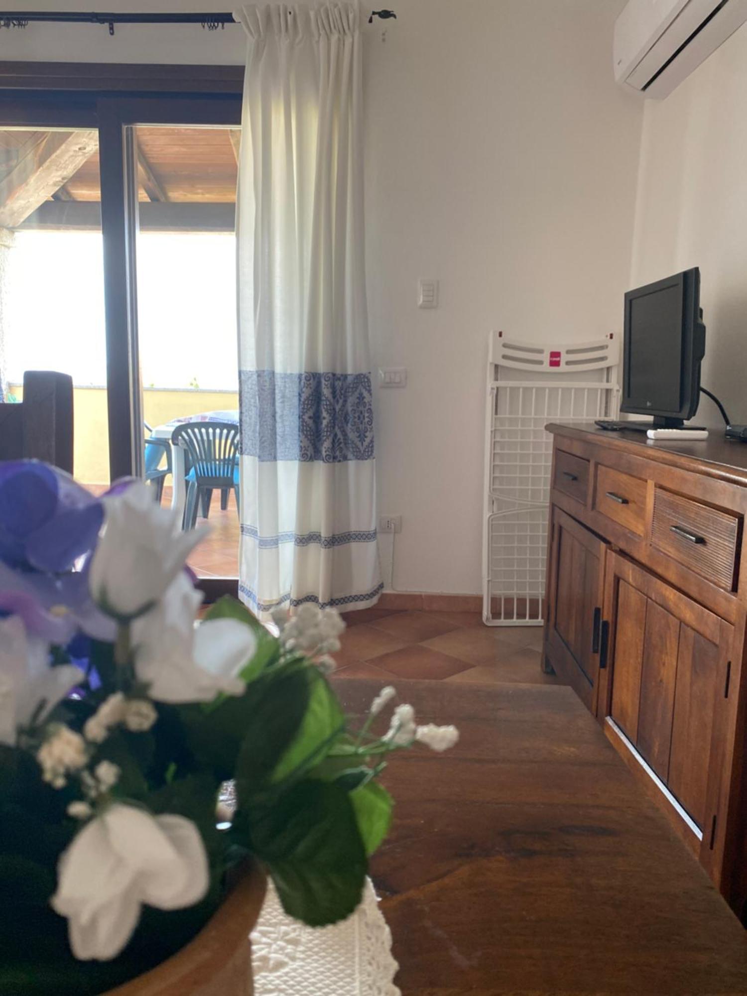Case Vacanze Villa Rosita San Teodoro  Extérieur photo