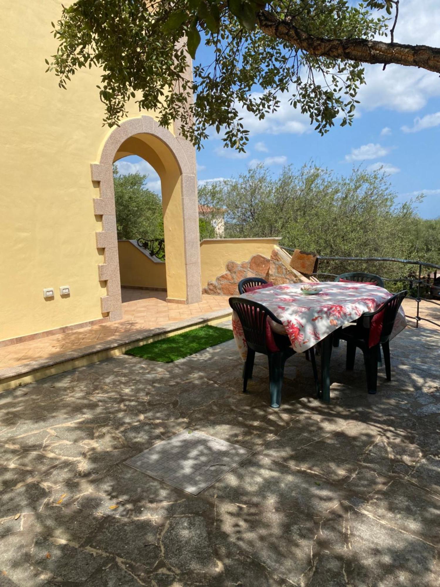 Case Vacanze Villa Rosita San Teodoro  Extérieur photo