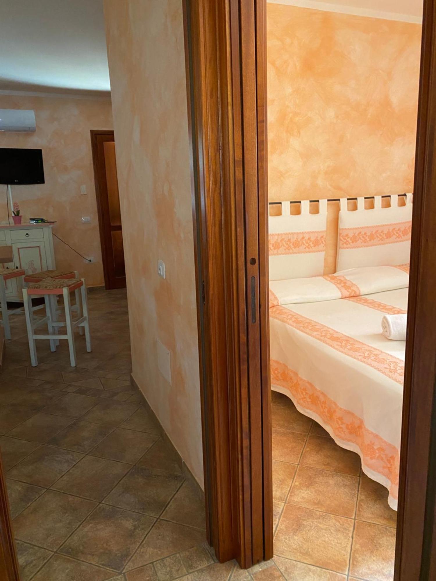 Case Vacanze Villa Rosita San Teodoro  Extérieur photo
