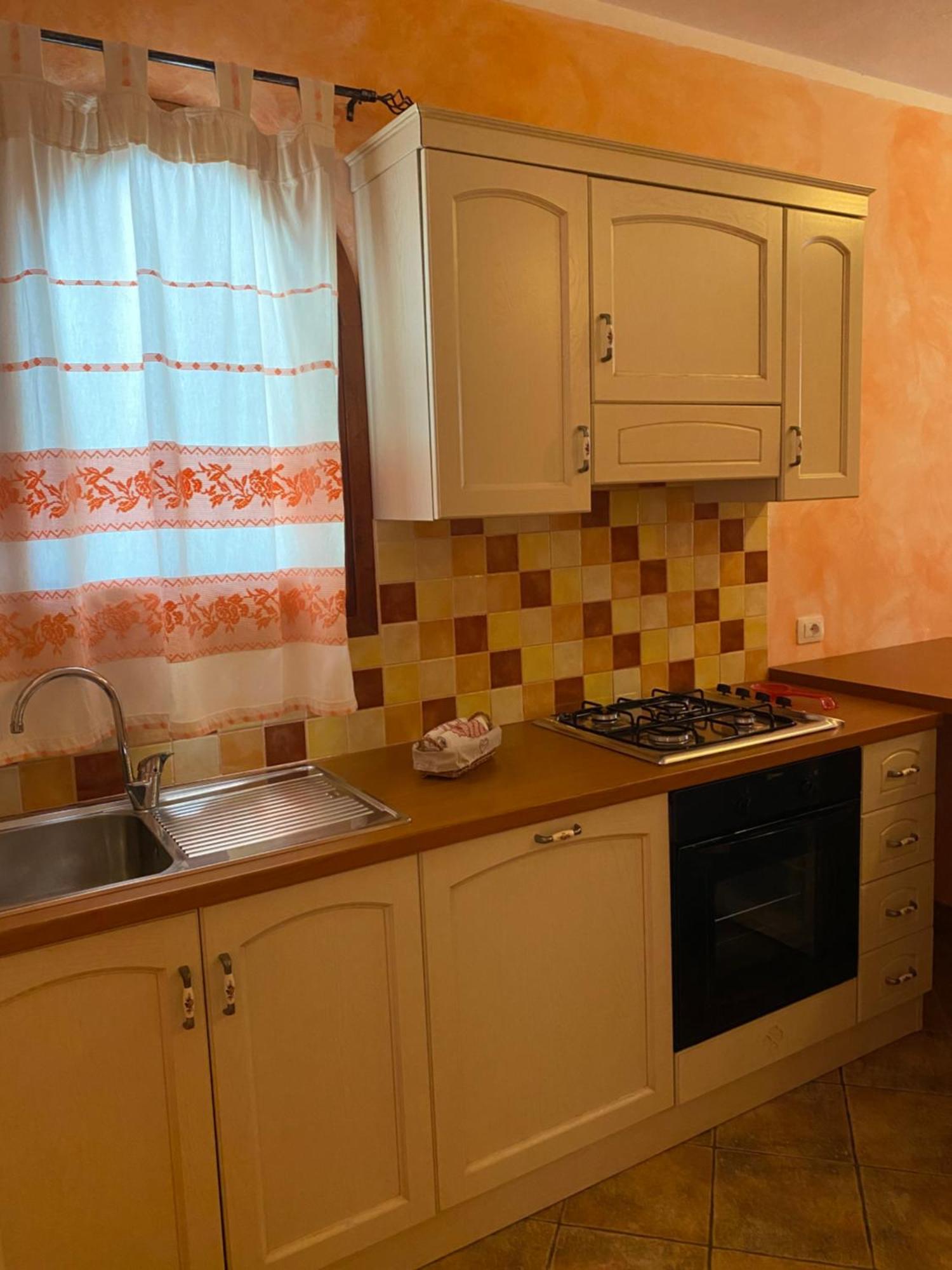 Case Vacanze Villa Rosita San Teodoro  Extérieur photo
