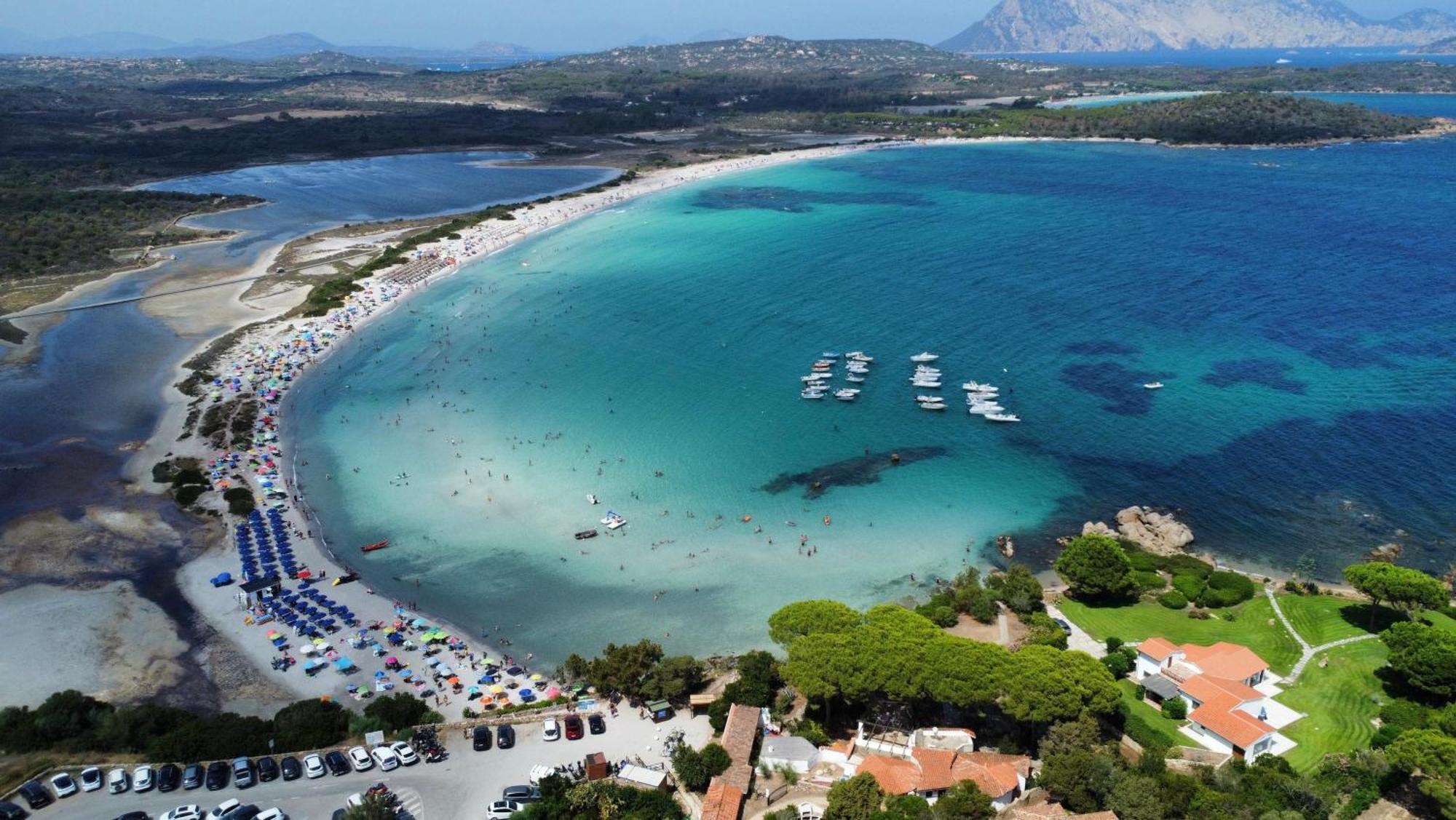 Case Vacanze Villa Rosita San Teodoro  Extérieur photo